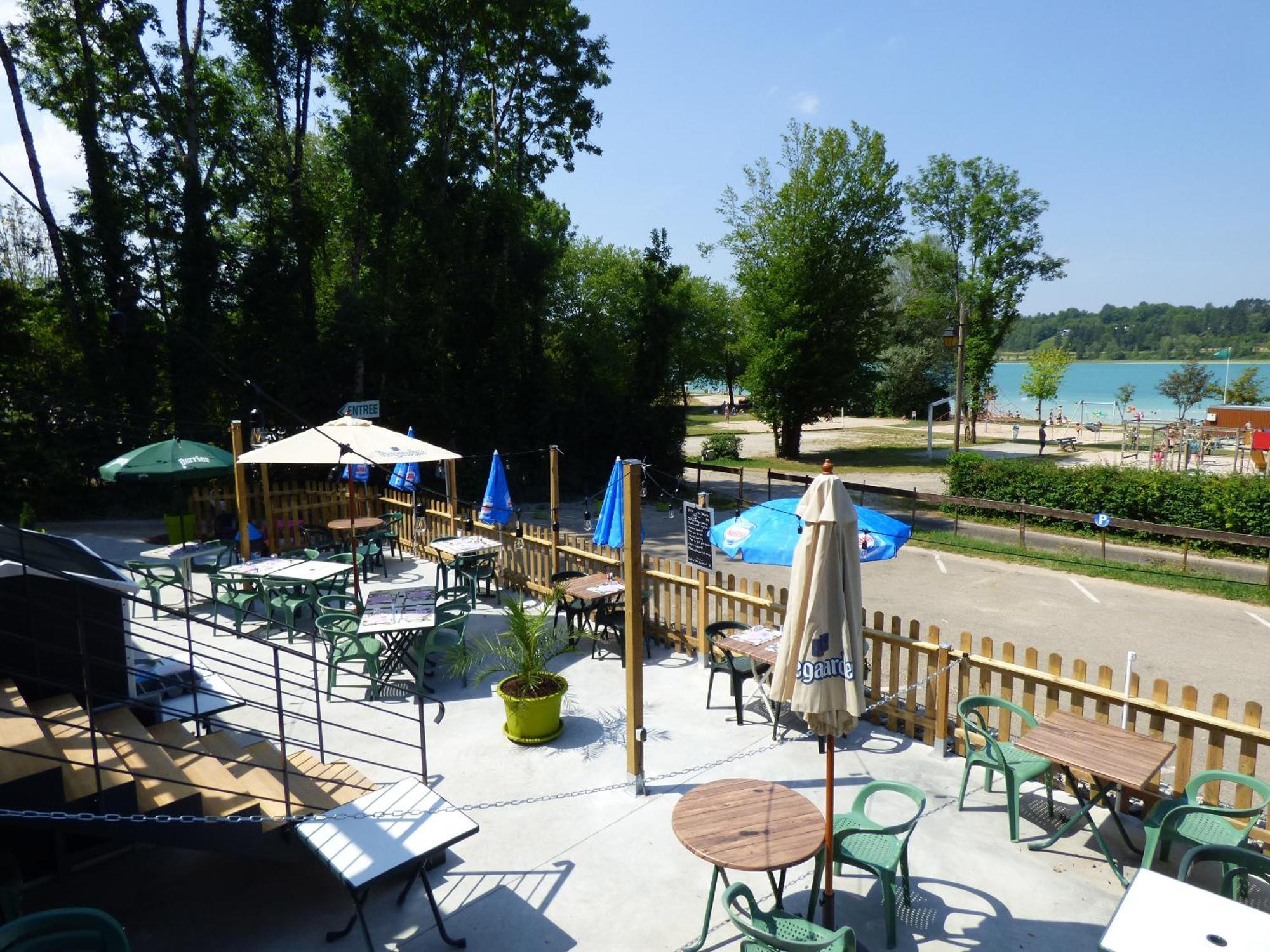 Hotel Restaurant La Chaumiere Du Lac Clairvaux-les-Lacs Bagian luar foto