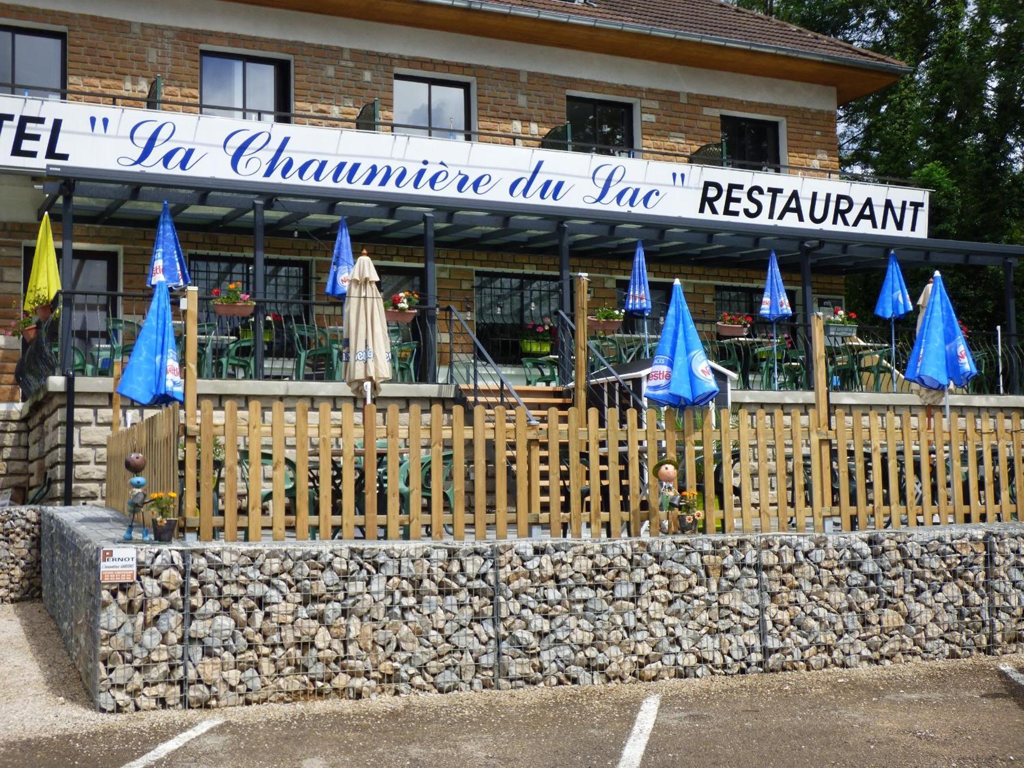 Hotel Restaurant La Chaumiere Du Lac Clairvaux-les-Lacs Bagian luar foto