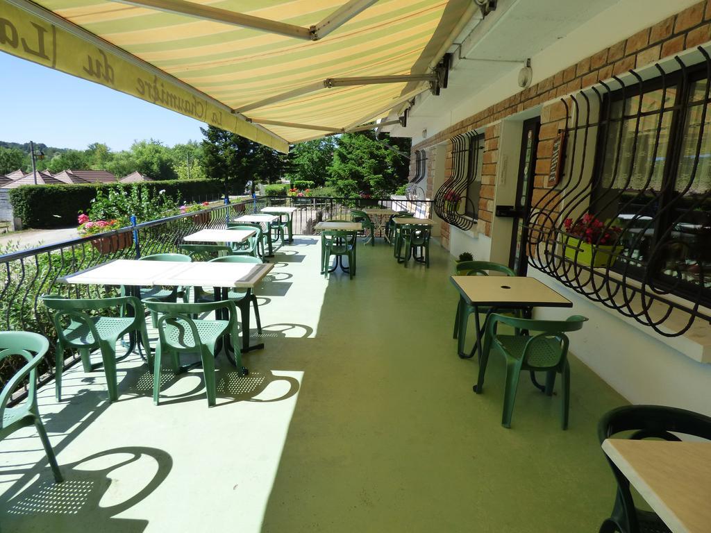 Hotel Restaurant La Chaumiere Du Lac Clairvaux-les-Lacs Bagian luar foto