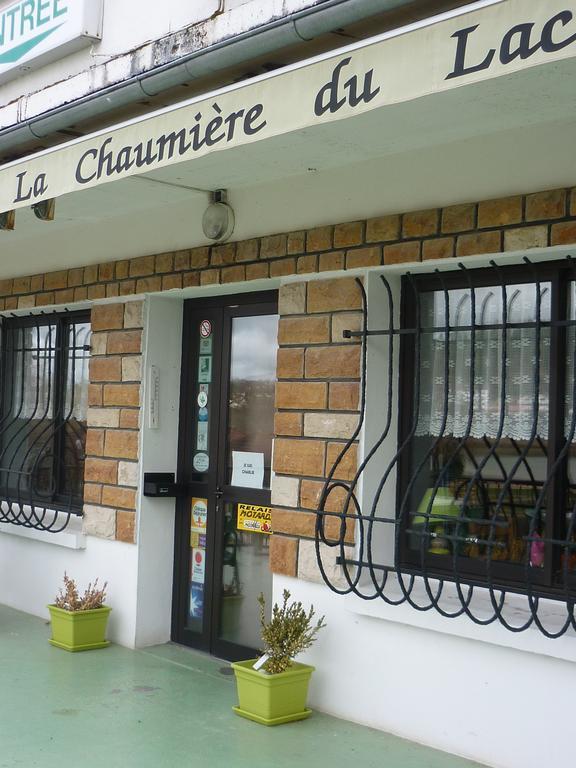 Hotel Restaurant La Chaumiere Du Lac Clairvaux-les-Lacs Bagian luar foto